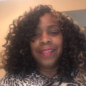 Meet your Posher, Bonita